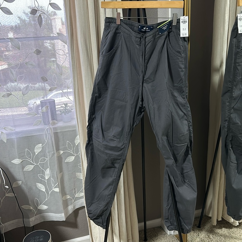 Hollister- parachute baggy pants, size M, charcoal grey